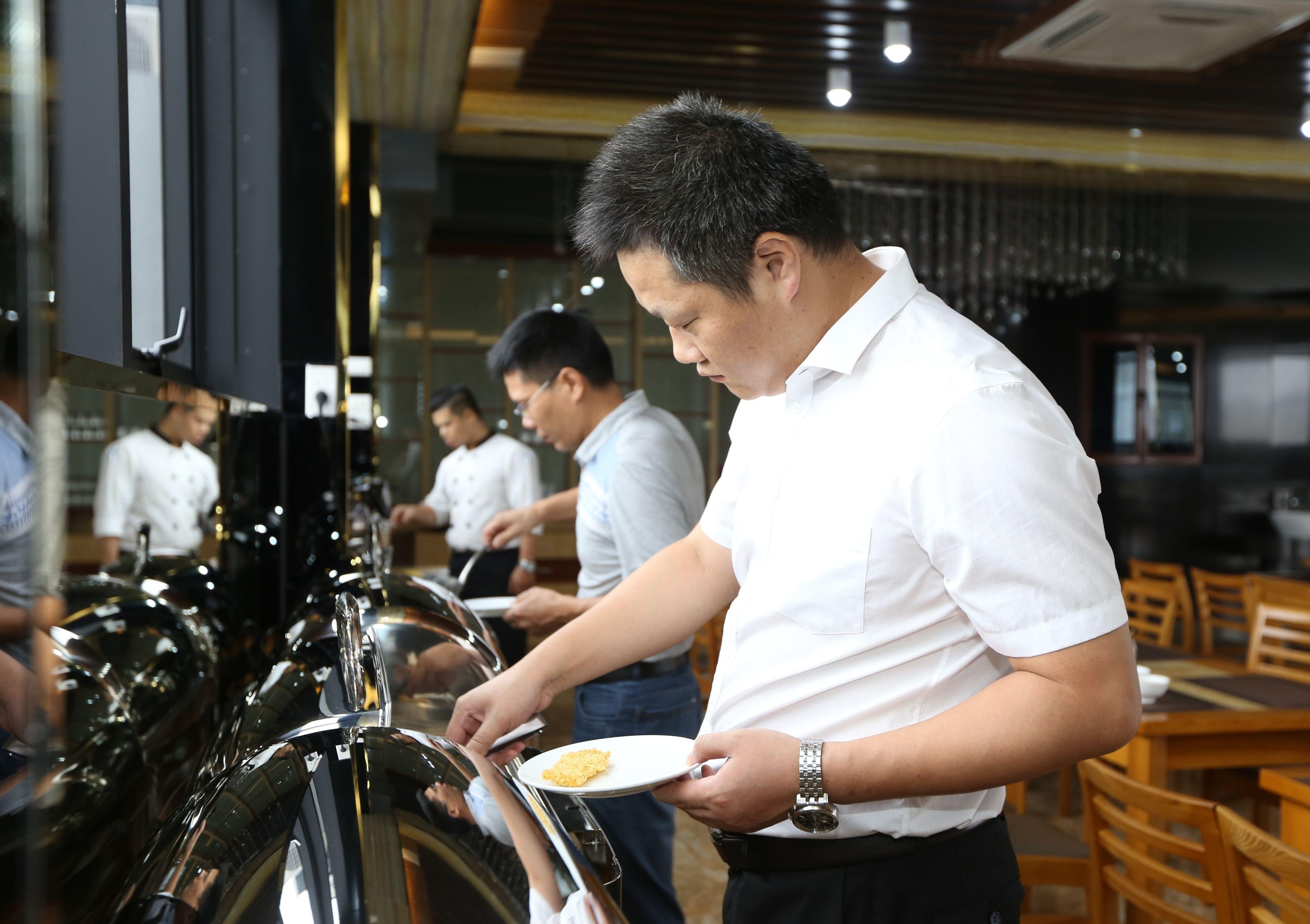 Au Viet Hotel — Photos 1